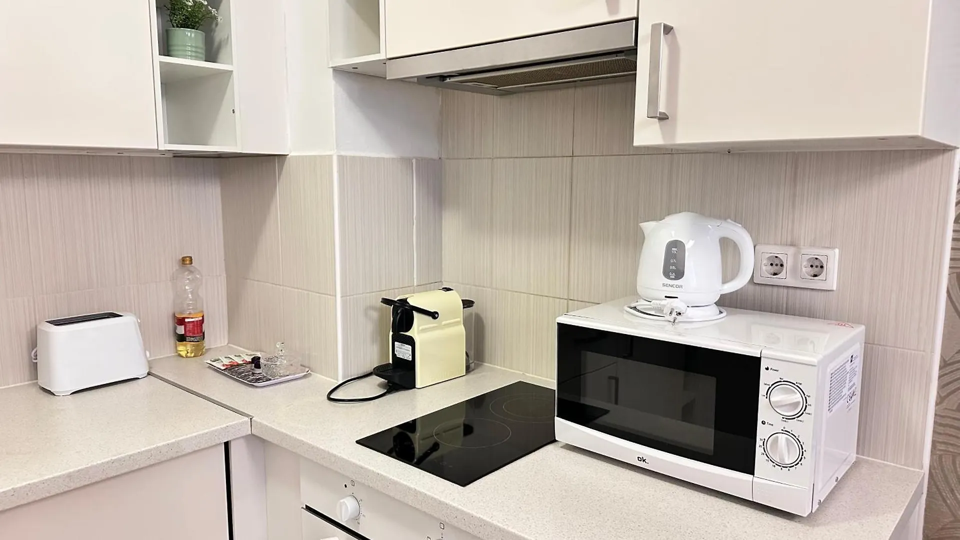 The Prince'S Neighbour Apartment Budapest With Free Garage Hungary