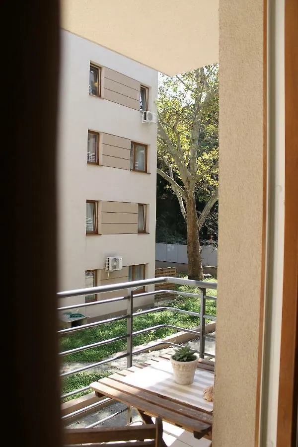 The Prince'S Neighbour Apartment Budapest With Free Garage 0*,