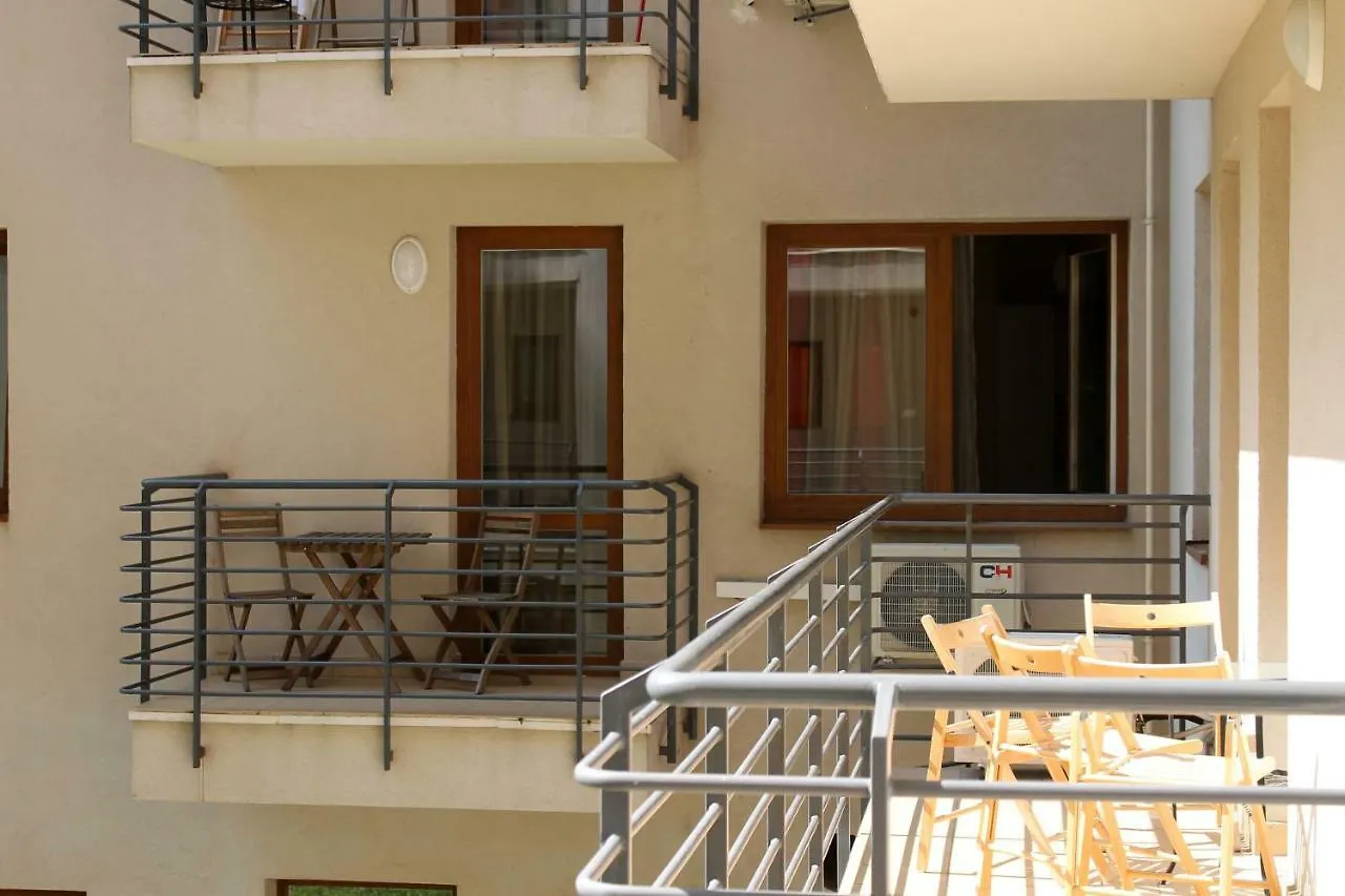 The Prince'S Neighbour Apartment Budapest With Free Garage